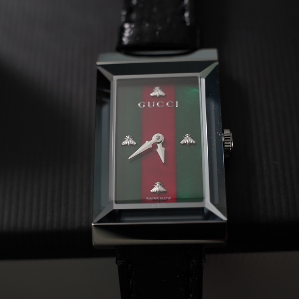 Gucci Unisex Leather Watch